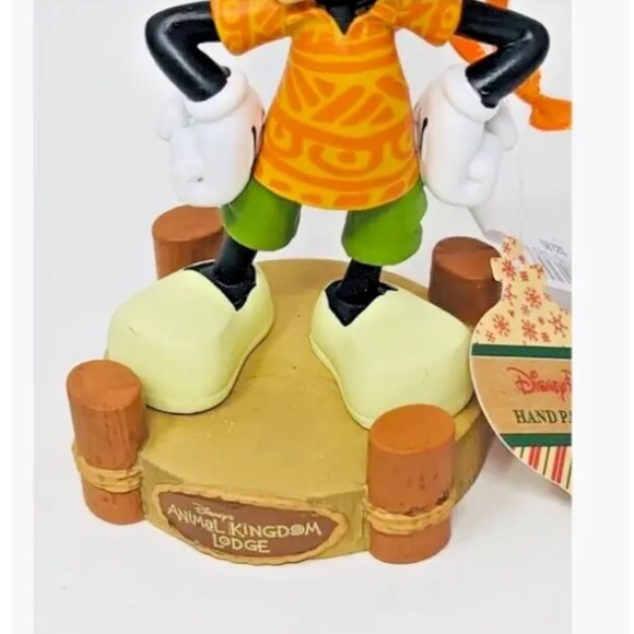 NWT Disney Parks Mickey Mouse Animal Kingdom Lodge Ornament Hand painted - Picture 3 of 7